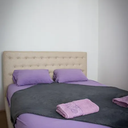 Emilija I Julija Apartmán *